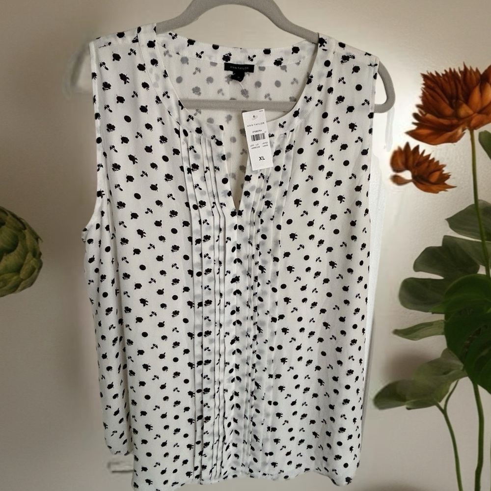 Ann Taylor White Sleeveless Blouse with Black Dot Print